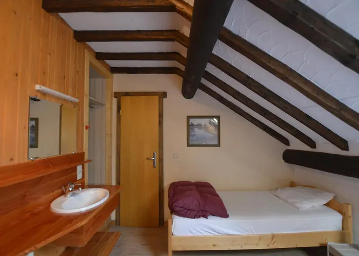 펜션 Elegant Beverce Escape